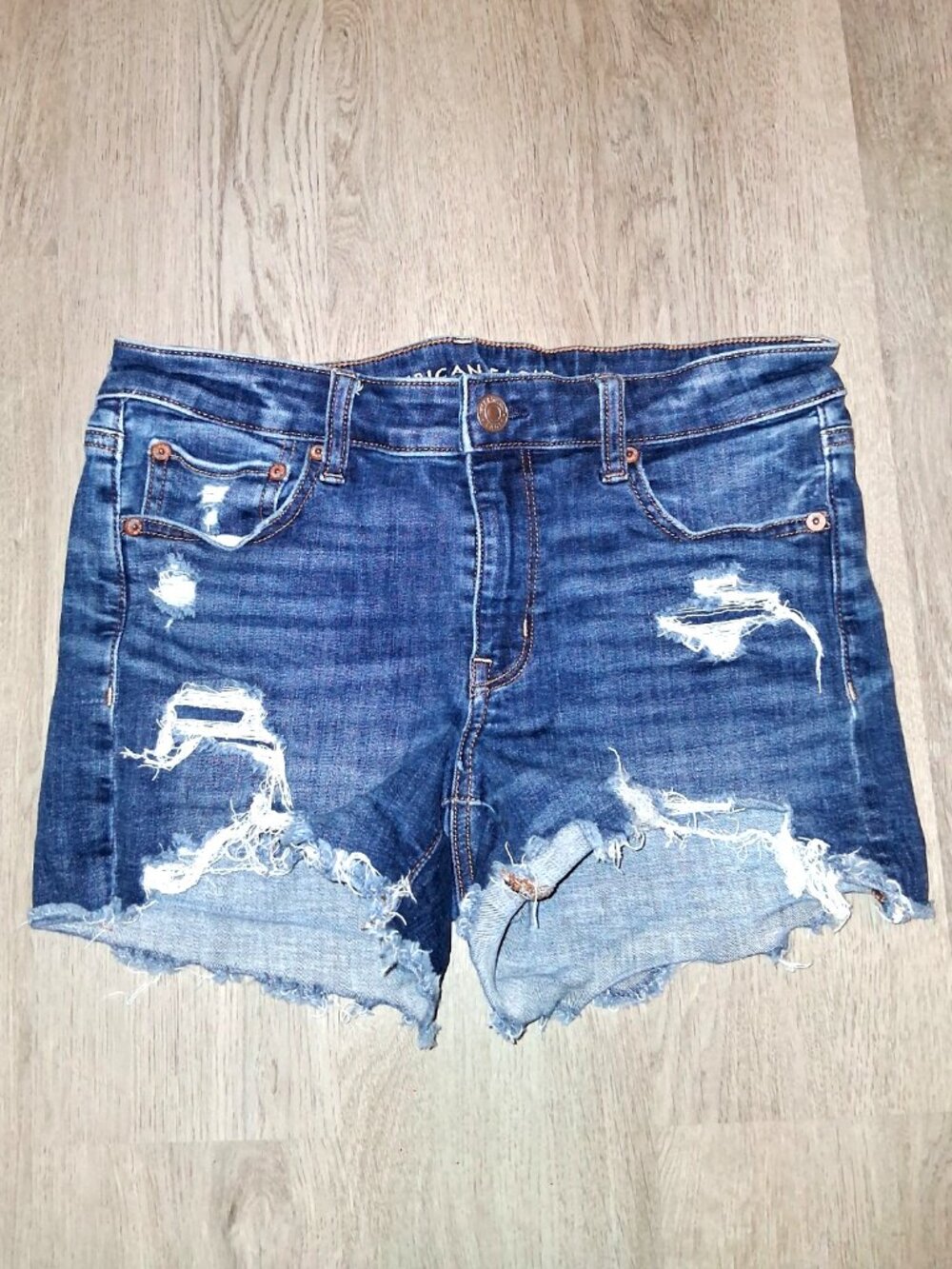 American Eagle Next Level Stretch Midi Short Jean Shorts Size 10 Distressed